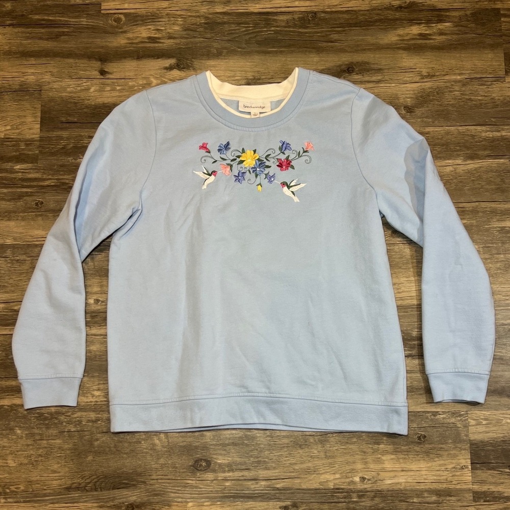 Blue embroidered floral & hummingbird‎ sweatshirt cottagecore cozy Breckenridge